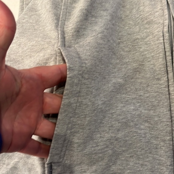 C9 by champion- XL-gray-long sleeve, full zipper, drawstring, but no hood jacket - Picture 11 of 11